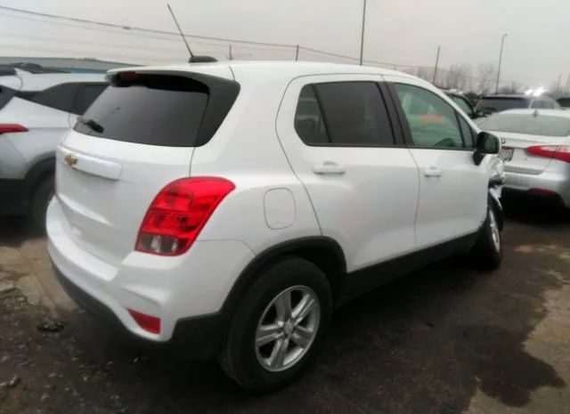 Photo 3 VIN: 3GNCJKSB5LL142265 - CHEVROLET TRAX 