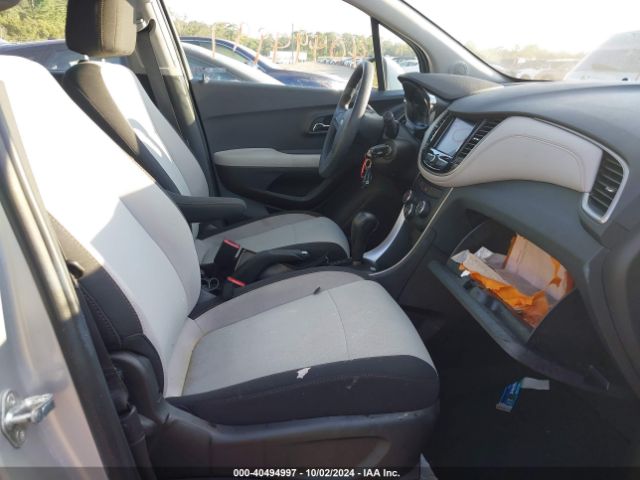 Photo 4 VIN: 3GNCJKSB5LL299388 - CHEVROLET TRAX 