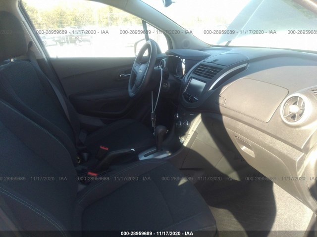 Photo 4 VIN: 3GNCJKSB6GL223958 - CHEVROLET TRAX 