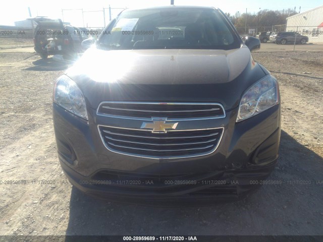 Photo 5 VIN: 3GNCJKSB6GL223958 - CHEVROLET TRAX 