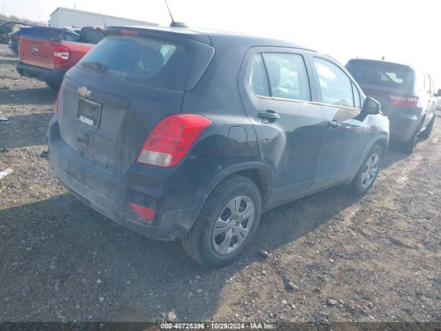 Photo 3 VIN: 3GNCJKSB6HL157414 - CHEVROLET TRAX 