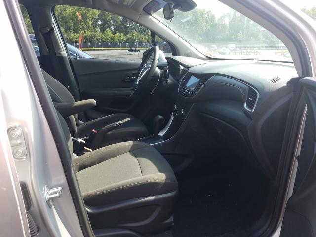 Photo 4 VIN: 3GNCJKSB6HL228918 - CHEVROLET TRAX LS 