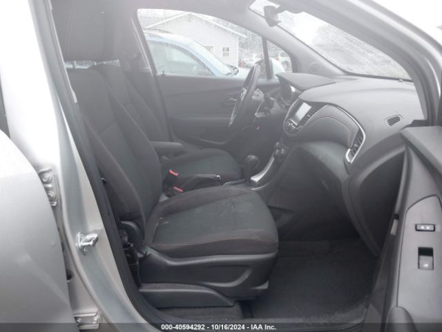 Photo 4 VIN: 3GNCJKSB6HL268979 - CHEVROLET TRAX 