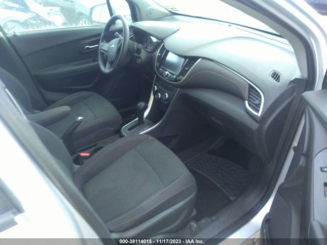 Photo 4 VIN: 3GNCJKSB6HL289363 - CHEVROLET TRAX 