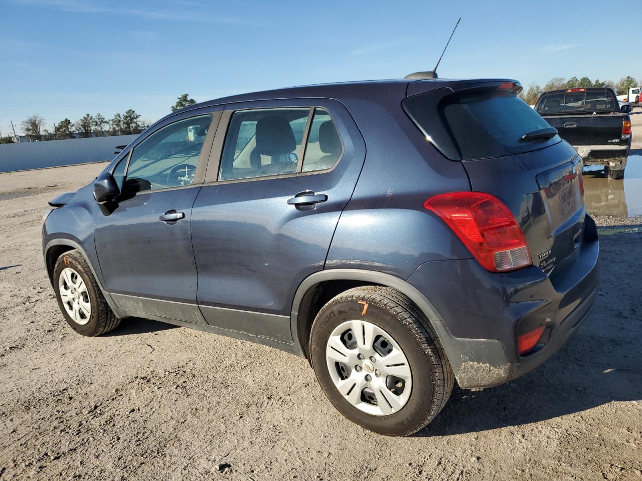 Photo 1 VIN: 3GNCJKSB6JL171545 - CHEVROLET TRAX 