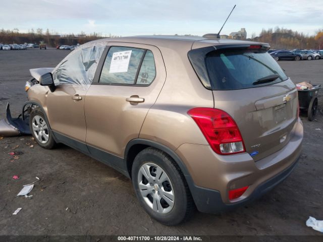 Photo 2 VIN: 3GNCJKSB6JL295119 - CHEVROLET TRAX 