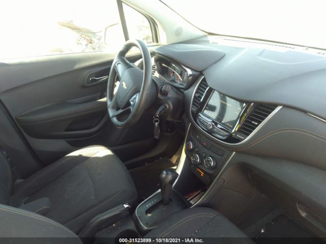 Photo 4 VIN: 3GNCJKSB6KL354686 - CHEVROLET TRAX 