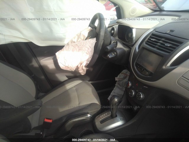 Photo 4 VIN: 3GNCJKSB7GL267953 - CHEVROLET TRAX 