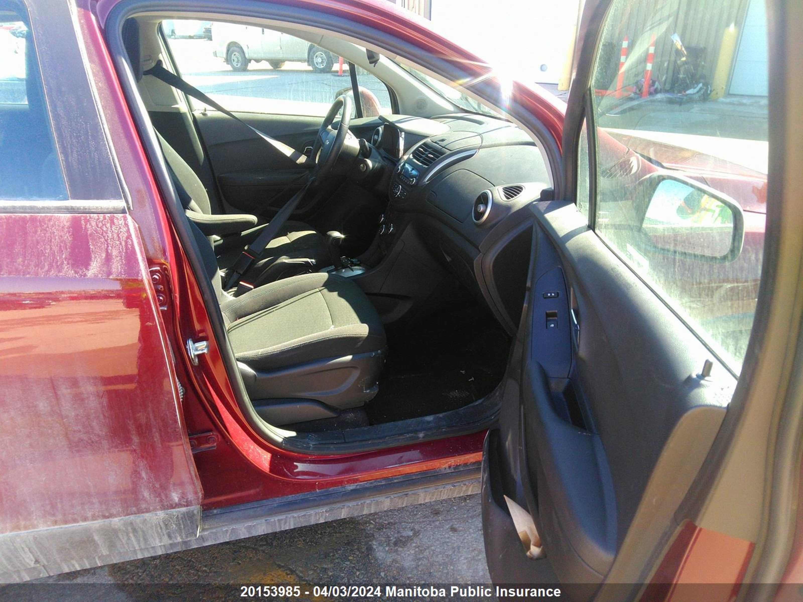 Photo 4 VIN: 3GNCJKSB7GL269864 - CHEVROLET TRAX 