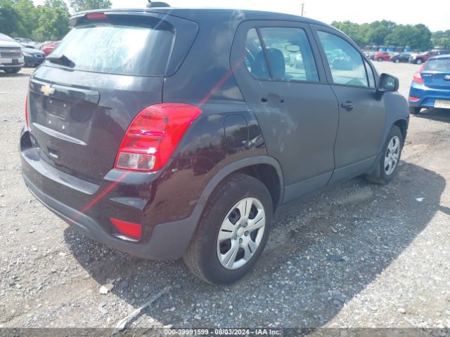 Photo 3 VIN: 3GNCJKSB7HL186632 - CHEVROLET TRAX 