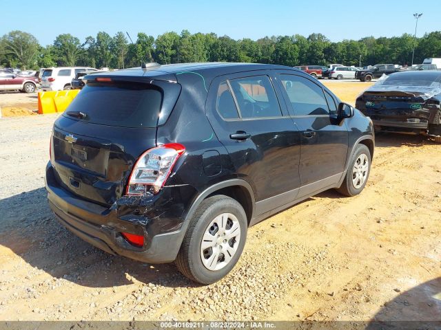 Photo 3 VIN: 3GNCJKSB7HL288531 - CHEVROLET TRAX 