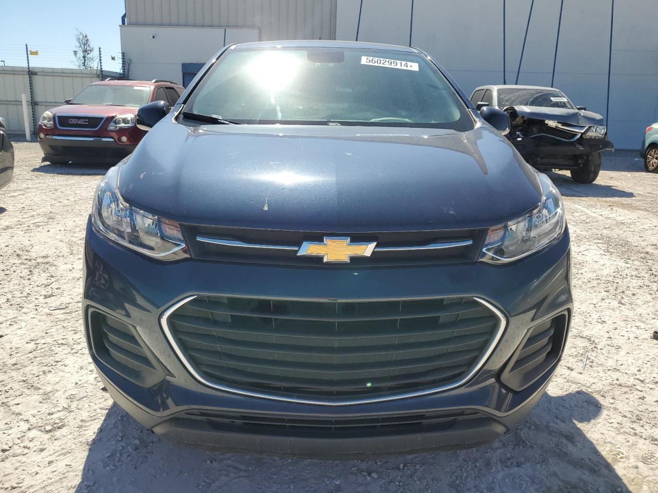 Photo 4 VIN: 3GNCJKSB7JL198768 - CHEVROLET TRAX 