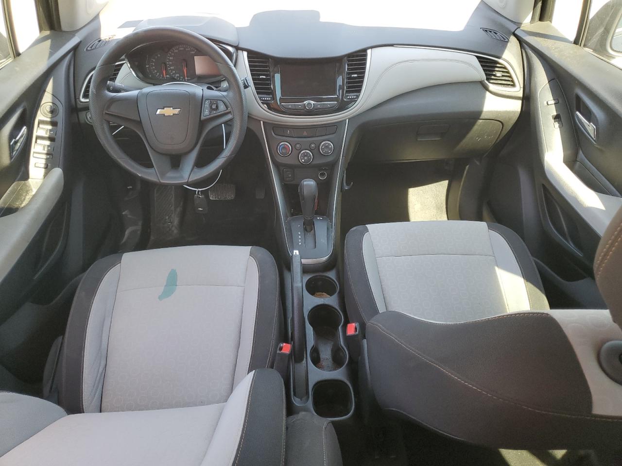 Photo 7 VIN: 3GNCJKSB7JL198768 - CHEVROLET TRAX 