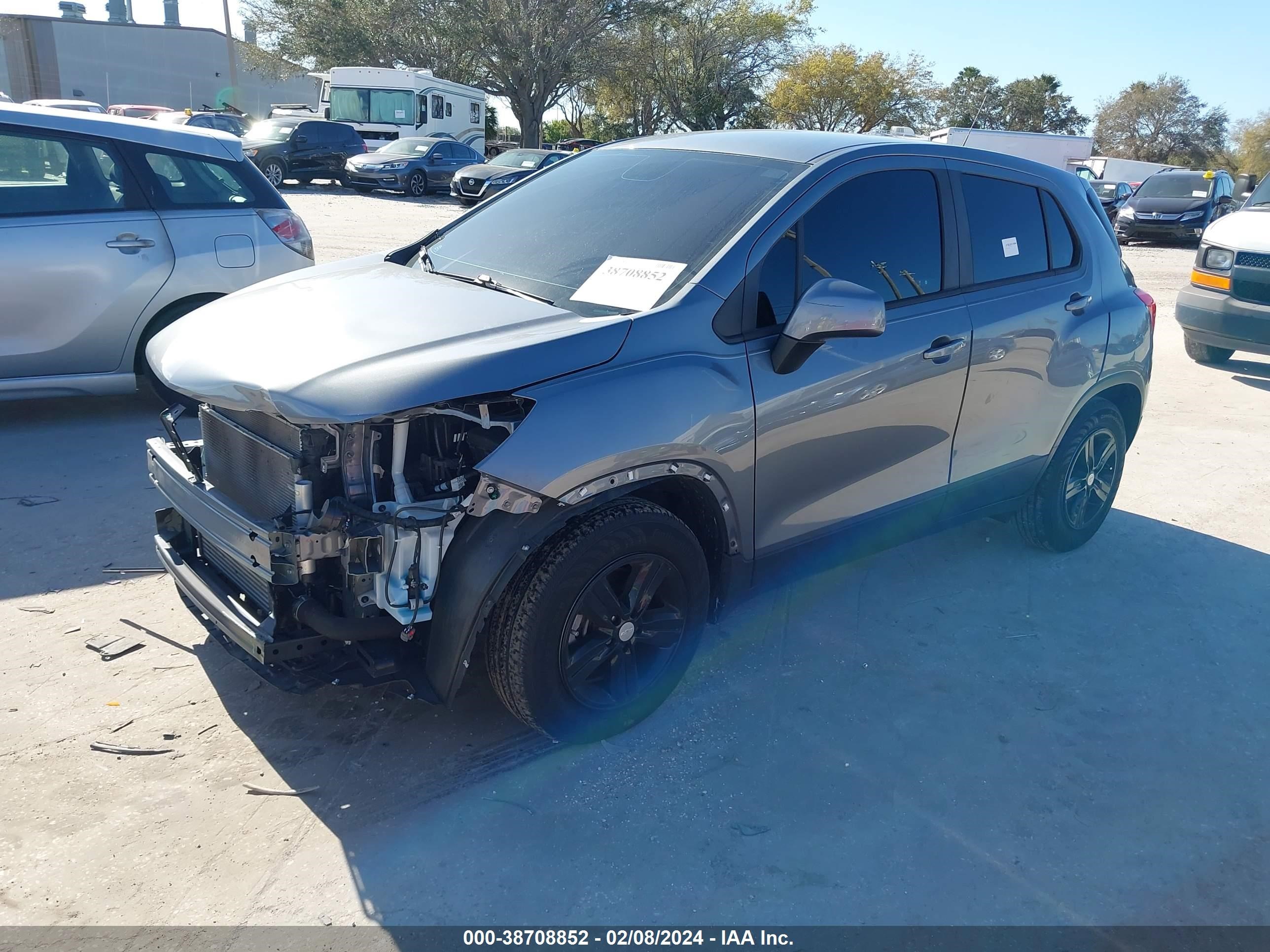 Photo 1 VIN: 3GNCJKSB7LL144101 - CHEVROLET TRAX 