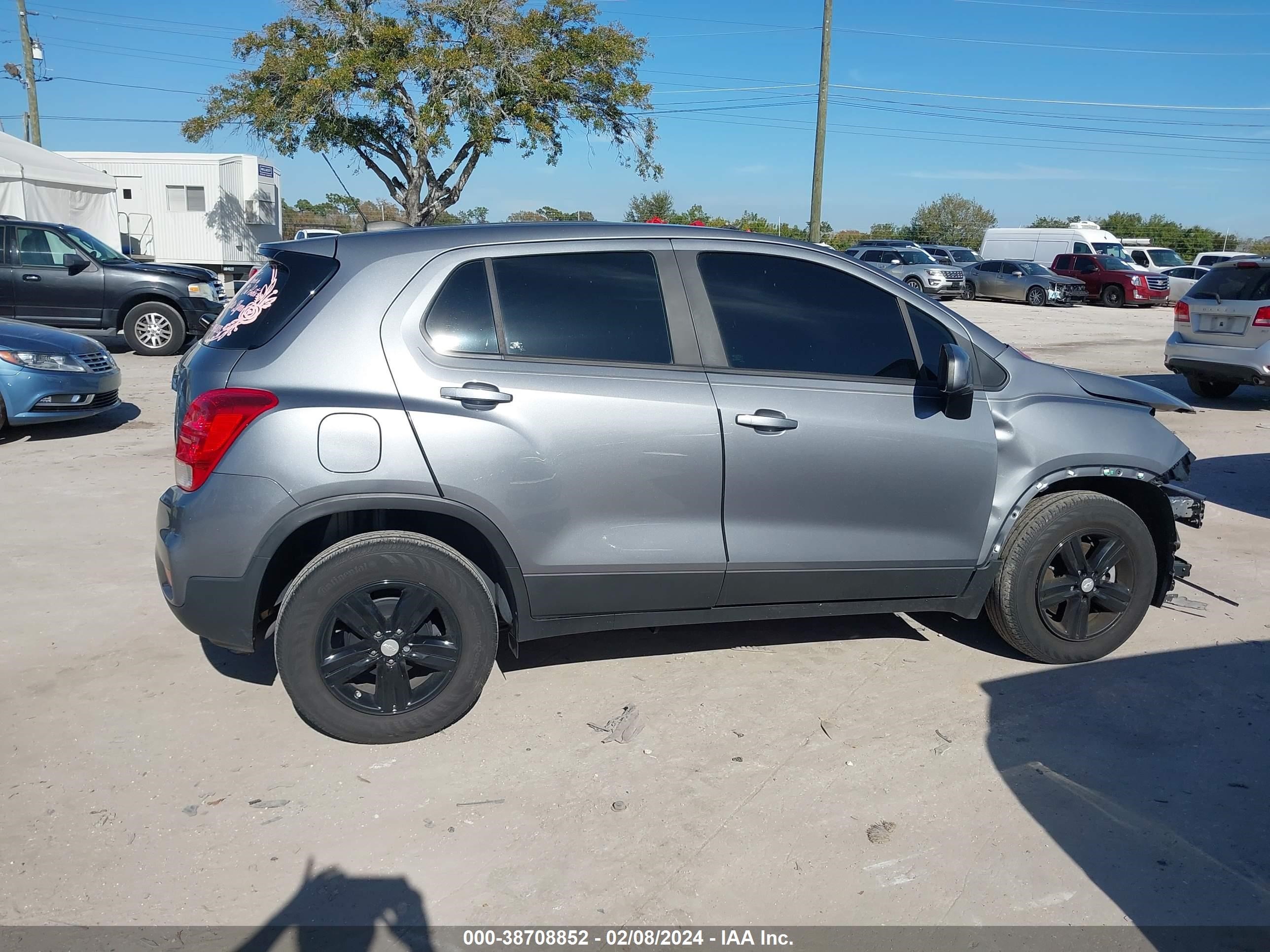 Photo 13 VIN: 3GNCJKSB7LL144101 - CHEVROLET TRAX 