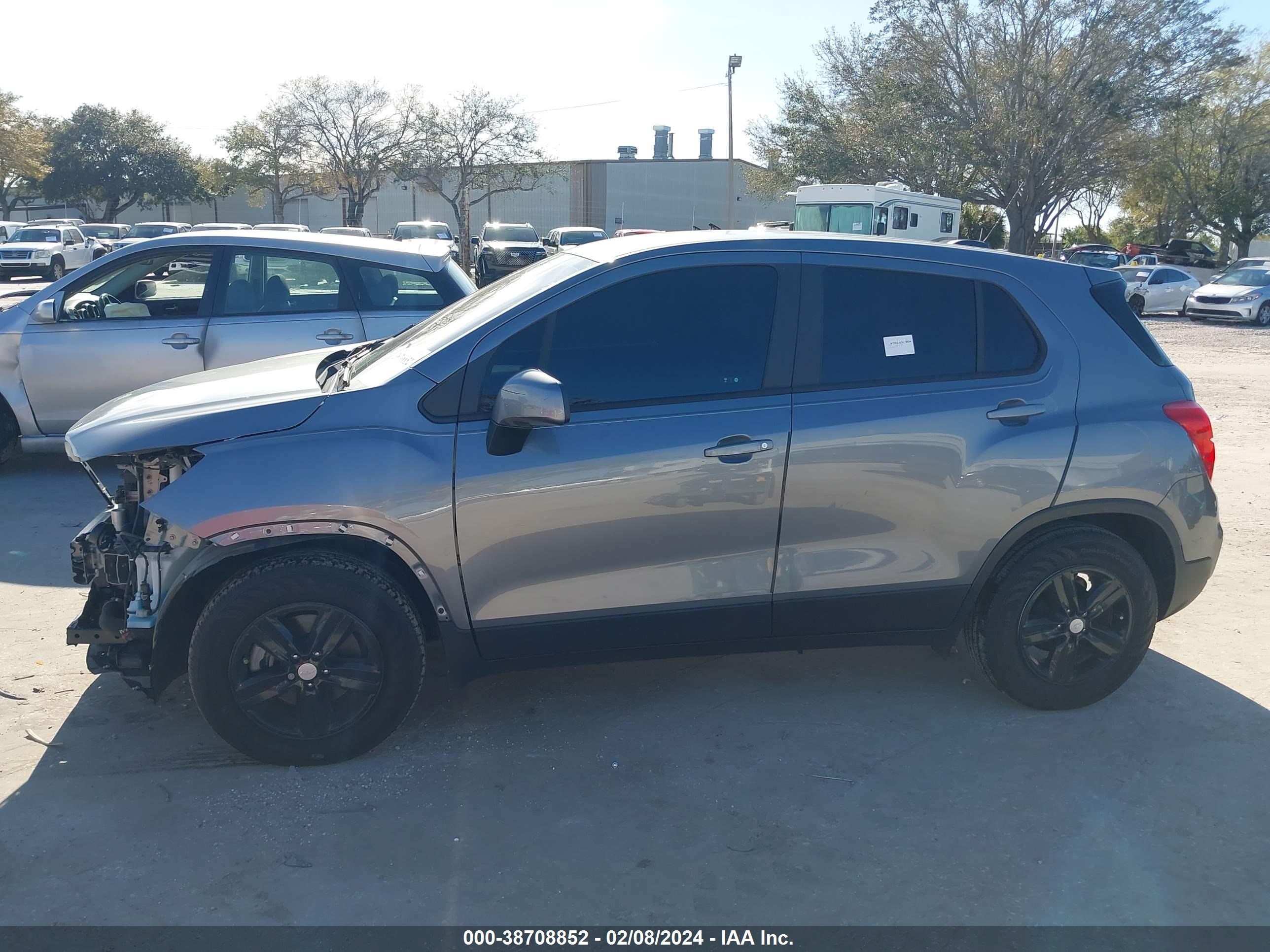 Photo 14 VIN: 3GNCJKSB7LL144101 - CHEVROLET TRAX 