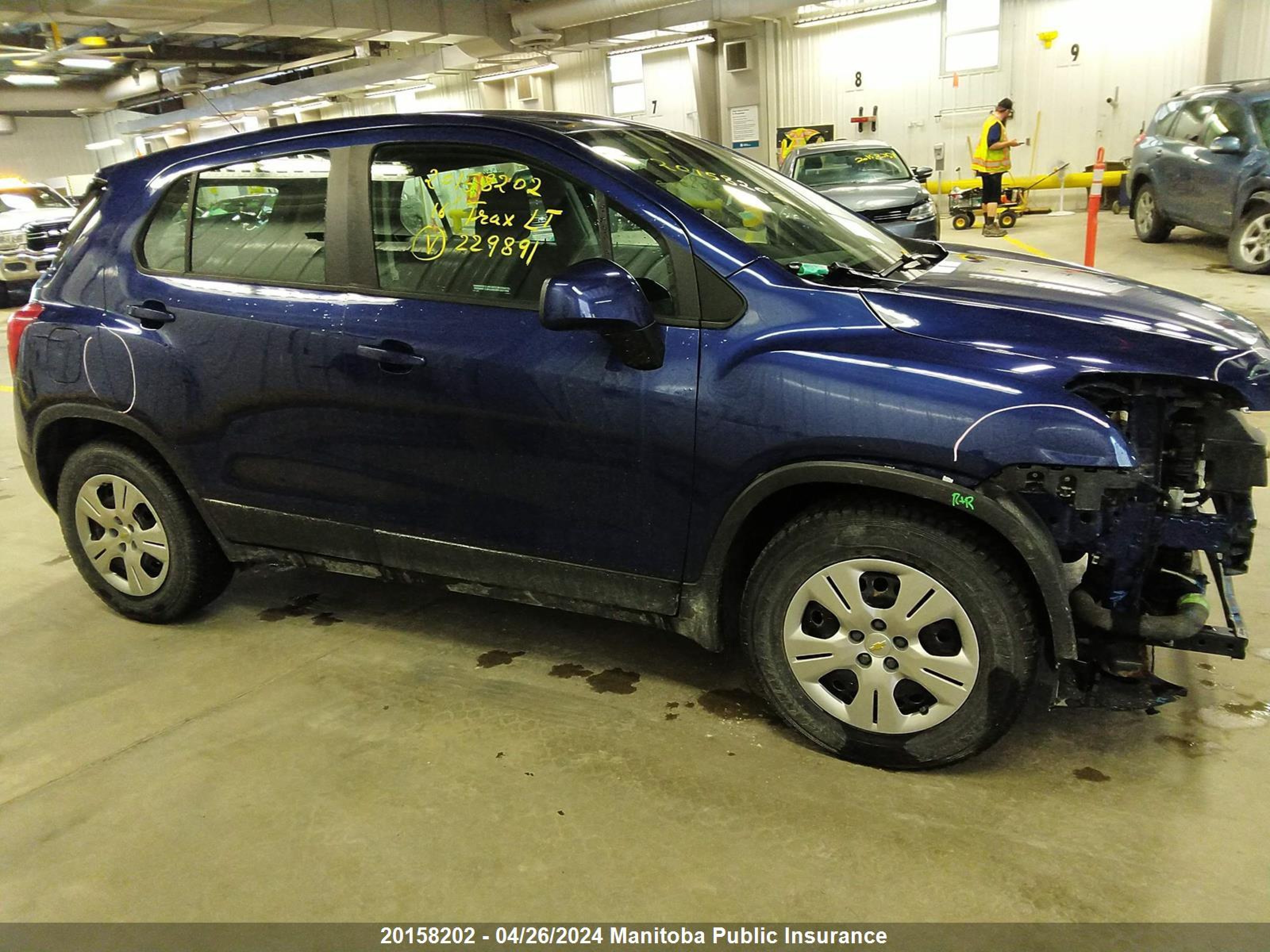 Photo 12 VIN: 3GNCJKSB8GL229891 - CHEVROLET TRAX 