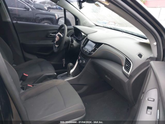 Photo 4 VIN: 3GNCJKSB8HL167653 - CHEVROLET TRAX 