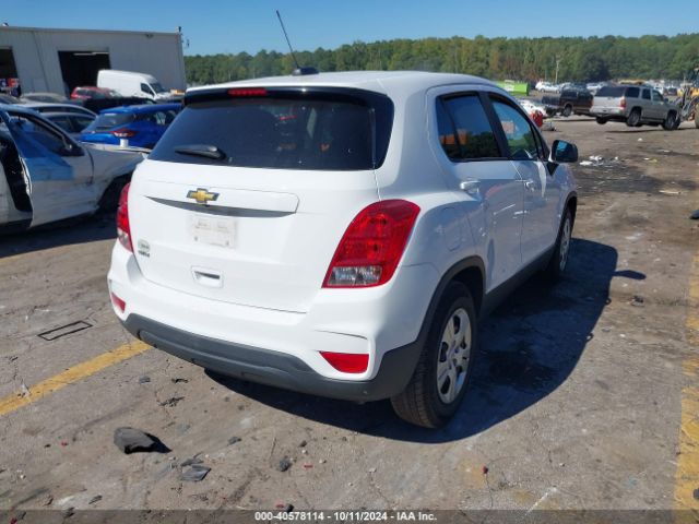 Photo 3 VIN: 3GNCJKSB8JL206585 - CHEVROLET TRAX 