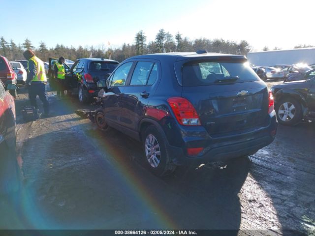 Photo 2 VIN: 3GNCJKSB8JL294683 - CHEVROLET TRAX 