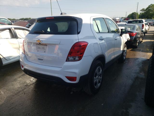 Photo 3 VIN: 3GNCJKSB8JL350623 - CHEVROLET TRAX LS 