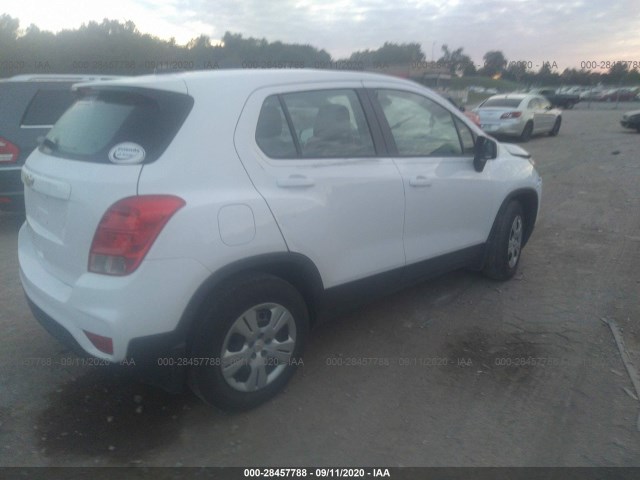 Photo 3 VIN: 3GNCJKSB8JL351674 - CHEVROLET TRAX 