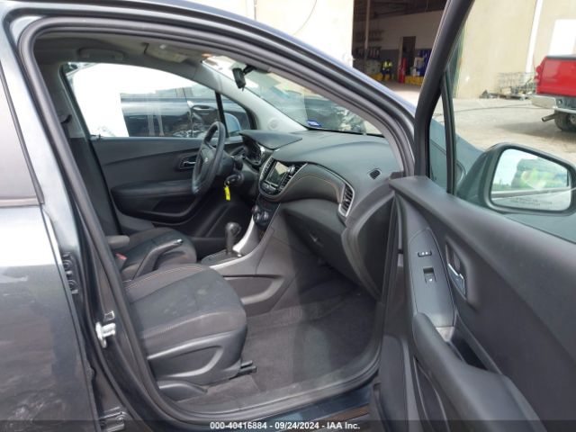 Photo 4 VIN: 3GNCJKSB8KL107668 - CHEVROLET TRAX 