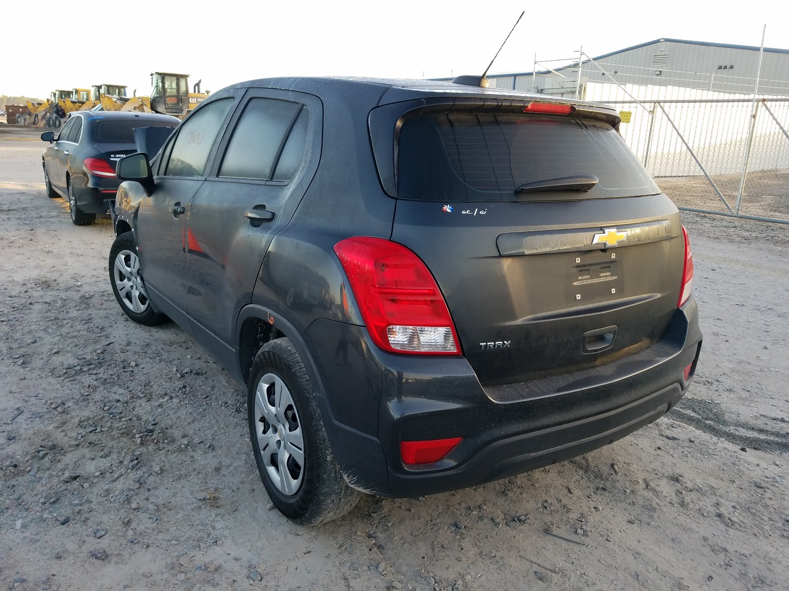 Photo 2 VIN: 3GNCJKSB8KL152609 - CHEVROLET TRAX LS 