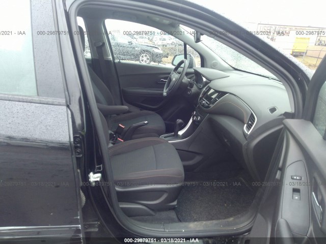 Photo 4 VIN: 3GNCJKSB8KL204790 - CHEVROLET TRAX 