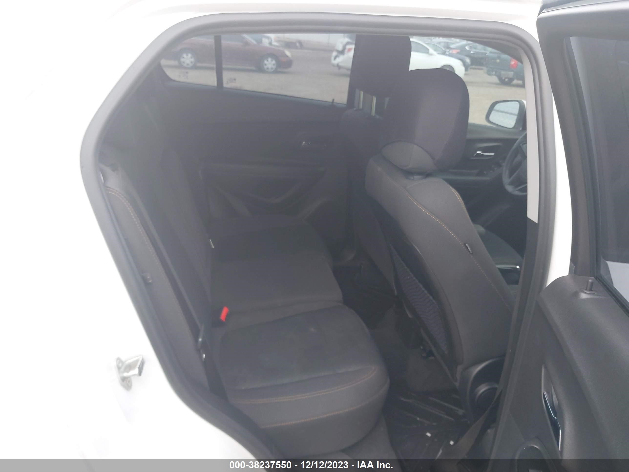 Photo 7 VIN: 3GNCJKSB8KL225686 - CHEVROLET TRAX 