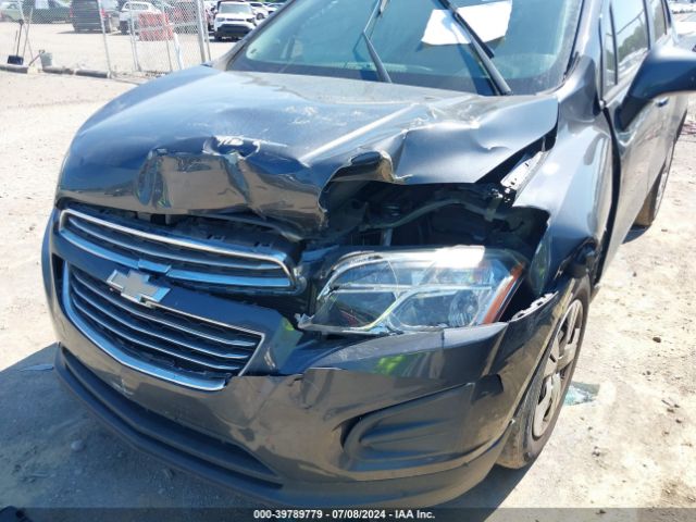 Photo 5 VIN: 3GNCJKSB9GL275438 - CHEVROLET TRAX 