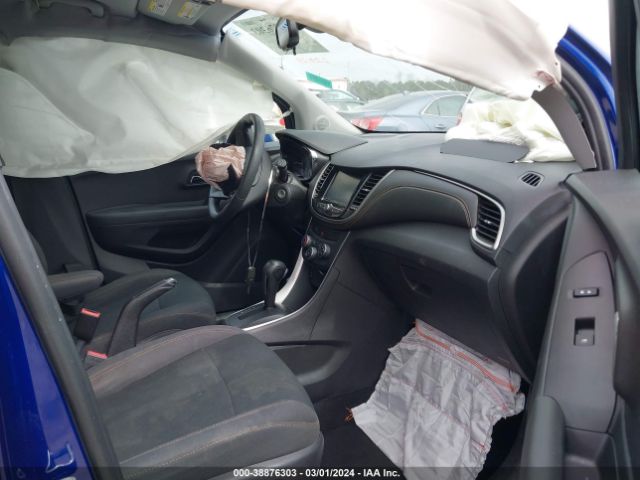 Photo 4 VIN: 3GNCJKSB9HL135018 - CHEVROLET TRAX 