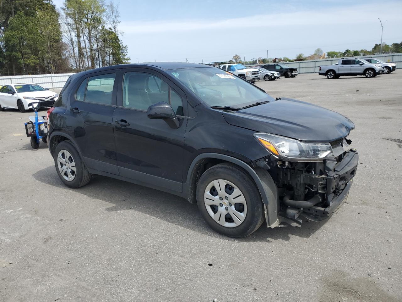 Photo 3 VIN: 3GNCJKSB9HL289115 - CHEVROLET TRAX 