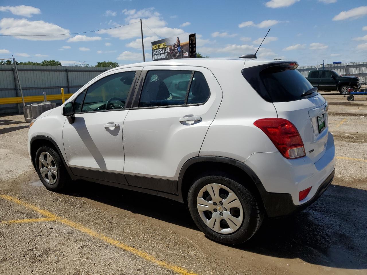 Photo 1 VIN: 3GNCJKSB9JL231754 - CHEVROLET TRAX 