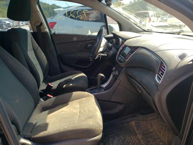 Photo 4 VIN: 3GNCJKSB9KL144986 - CHEVROLET TRAX LS 