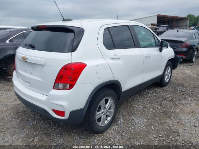 Photo 3 VIN: 3GNCJKSB9KL245963 - CHEVROLET TRAX 