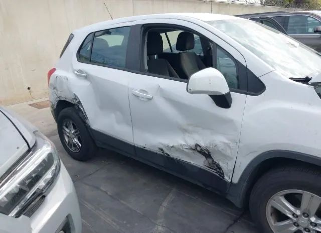 Photo 5 VIN: 3GNCJKSB9KL306261 - CHEVROLET TRAX 