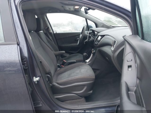 Photo 4 VIN: 3GNCJKSB9KL314408 - CHEVROLET TRAX 