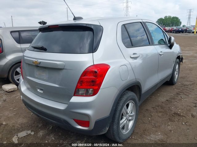 Photo 3 VIN: 3GNCJKSB9KL370400 - CHEVROLET TRAX 