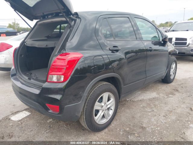 Photo 3 VIN: 3GNCJKSB9KL402889 - CHEVROLET TRAX 