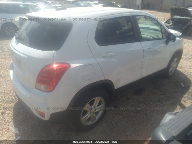 Photo 3 VIN: 3GNCJKSB9LL132757 - CHEVROLET TRAX 