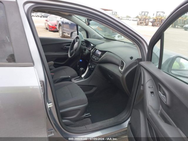 Photo 4 VIN: 3GNCJKSB9LL314605 - CHEVROLET TRAX 