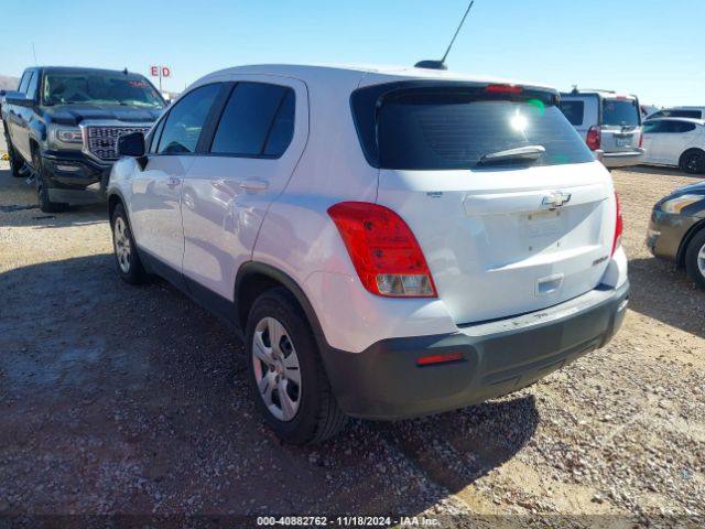 Photo 2 VIN: 3GNCJKSBXGL280518 - CHEVROLET TRAX 