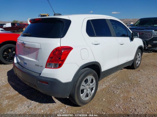 Photo 3 VIN: 3GNCJKSBXGL280518 - CHEVROLET TRAX 