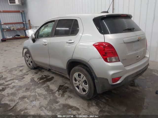 Photo 2 VIN: 3GNCJKSBXHL286532 - CHEVROLET TRAX 