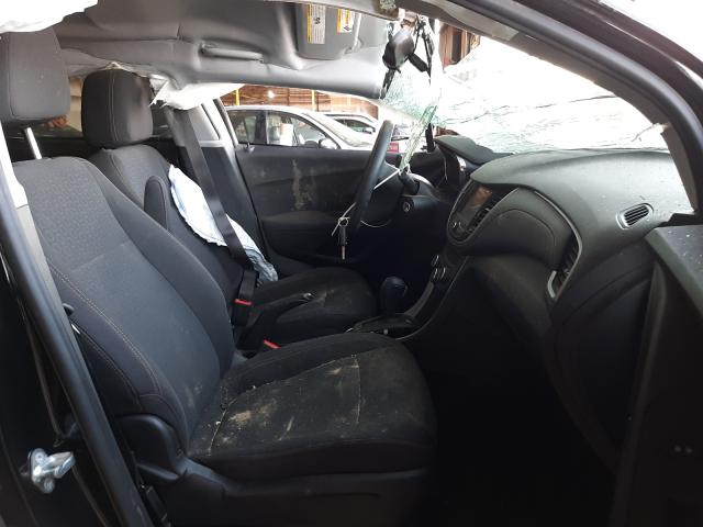 Photo 4 VIN: 3GNCJKSBXJL268943 - CHEVROLET TRAX LS 