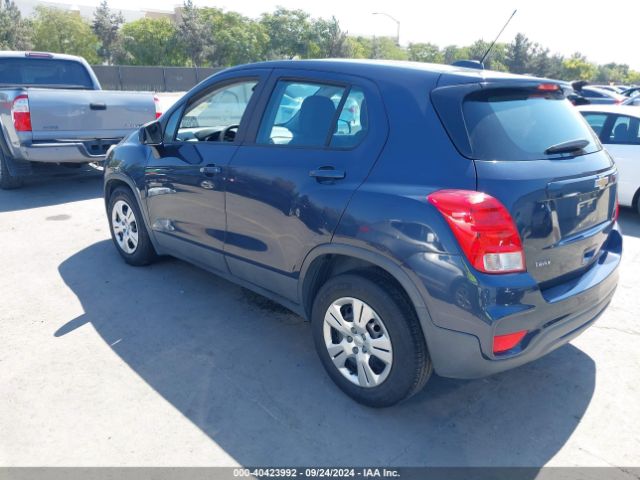 Photo 2 VIN: 3GNCJKSBXJL286861 - CHEVROLET TRAX 