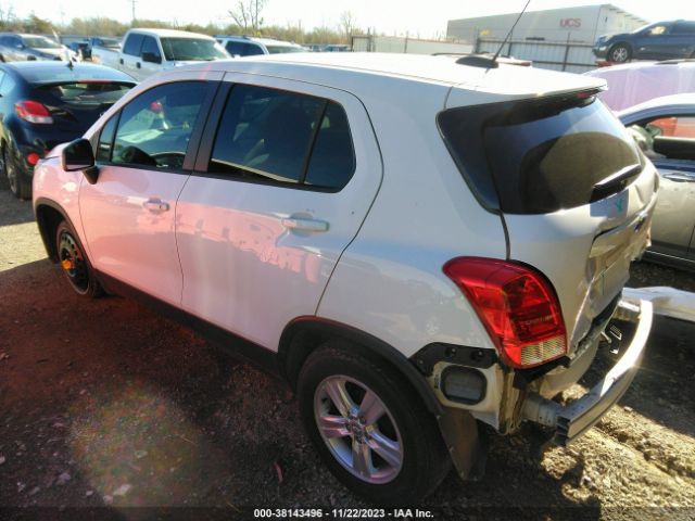 Photo 2 VIN: 3GNCJKSBXKL393992 - CHEVROLET TRAX 