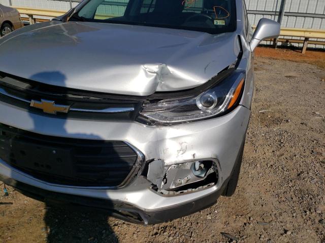 Photo 8 VIN: 3GNCJLSB0JL227579 - CHEVROLET TRAX 1LT 