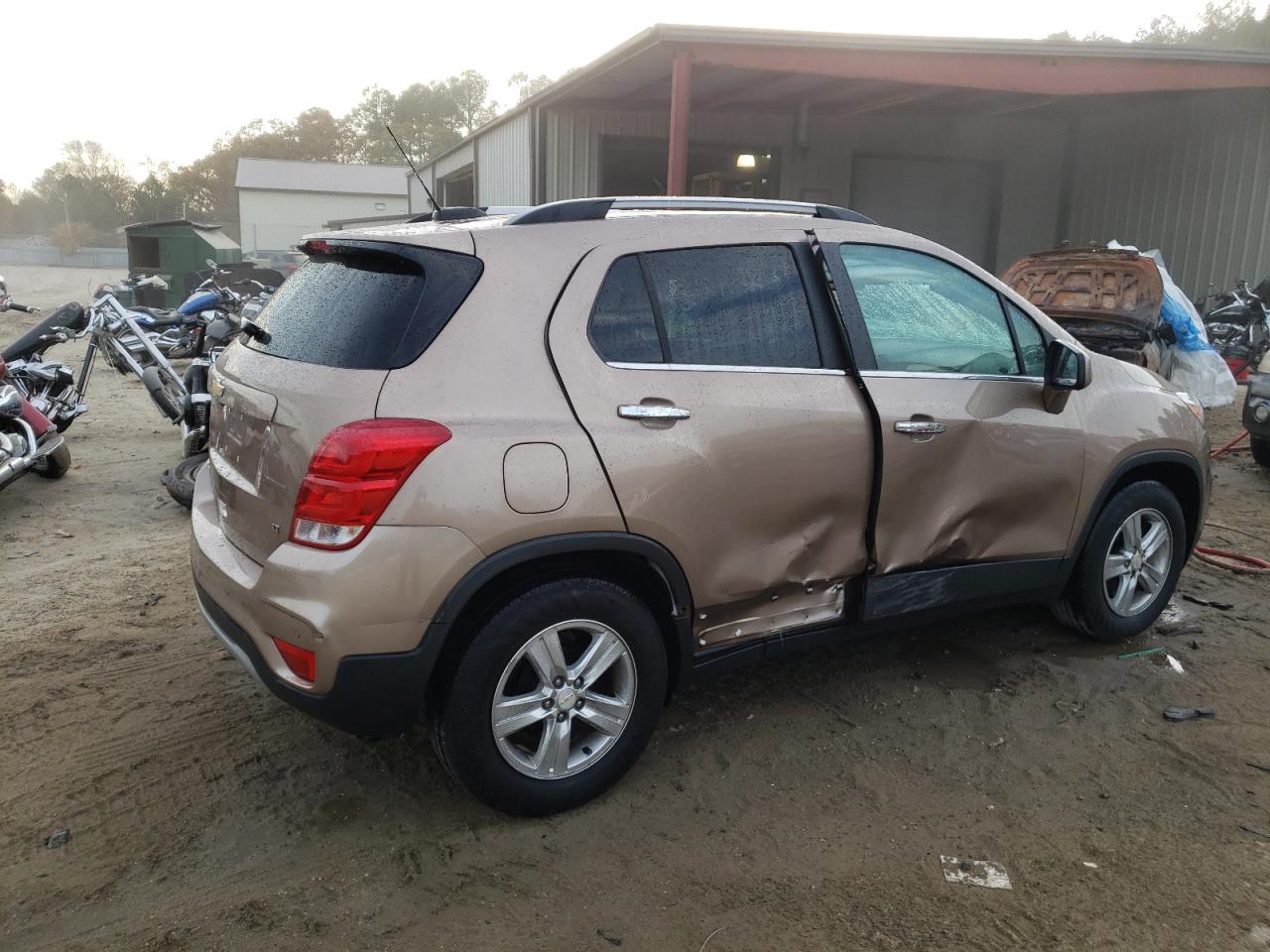 Photo 2 VIN: 3GNCJLSB0JL244270 - CHEVROLET TRAX 